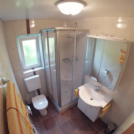 Schoner Erika אובראו