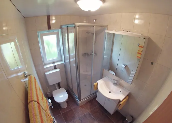 Schoner Erika Оберау